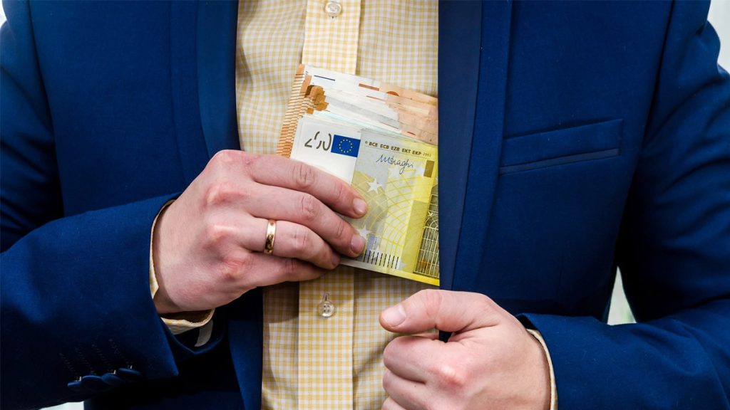 2 100 € par mois : le nouveau seuil de revenus pour ouvrir ce livret défiscalisé au taux imbattable