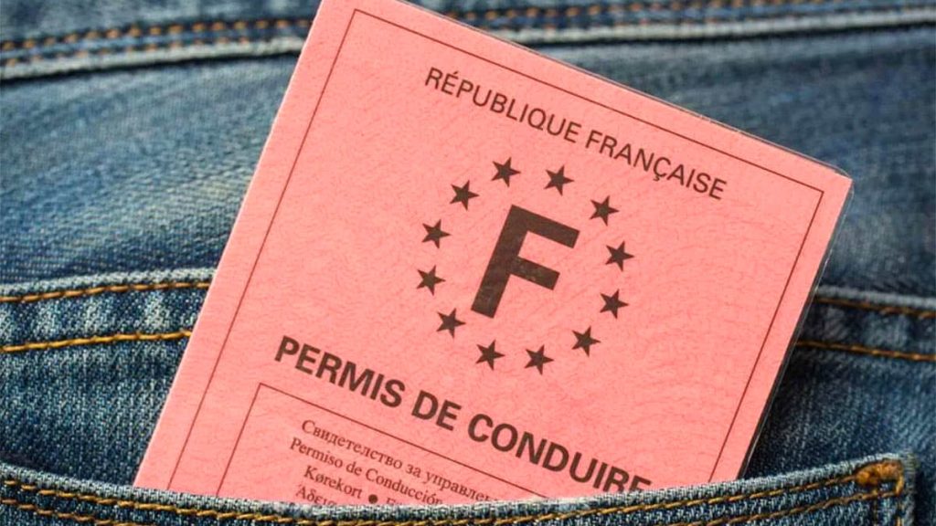 C’est confirmé : le vieux permis rose va disparaître, voici la date limite pour l’échanger sans risque !
