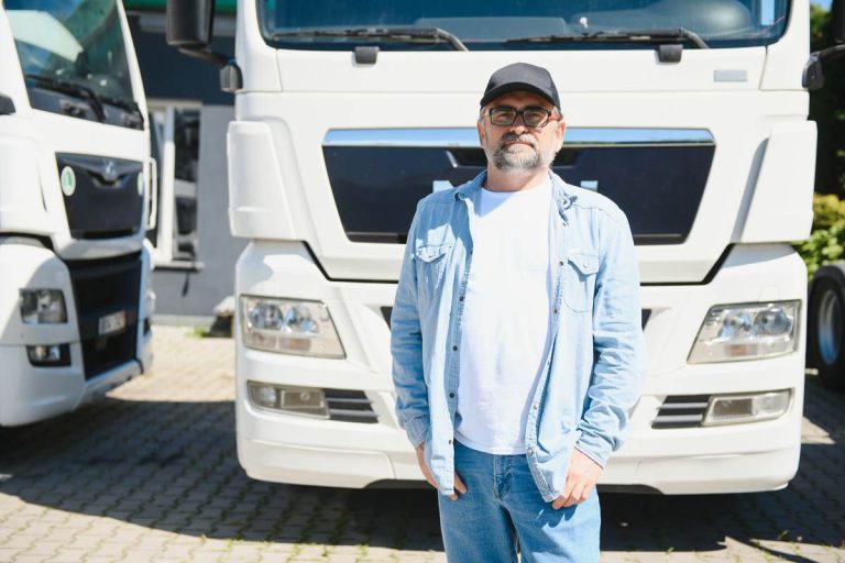 J’ai fait une carrière complète de chauffeur routier : voici le montant de ma pension de retraite mensuelle.