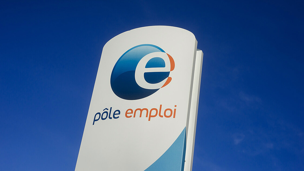 Coup de théâtre à Rennes : un homme reçoit 20 000 € de Pôle Emploi grâce à une fausse déclaration, puis fait faux bond au tribunal