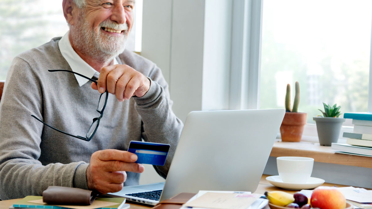 Retraités actifs : découvrez le plafond 2025 des revenus cumulables et comment gérer vos finances sans risquer votre pension