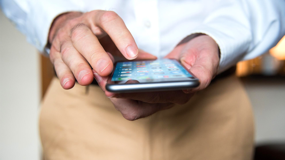 Si vous recevez ce SMS, supprimez-le immédiatement et bloquez l’expéditeur : il s’agit d’une arnaque bancaire