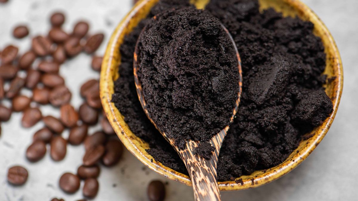 Vinaigre et marc de café : une astuce de nettoyage méconnue mais redoutablement efficace