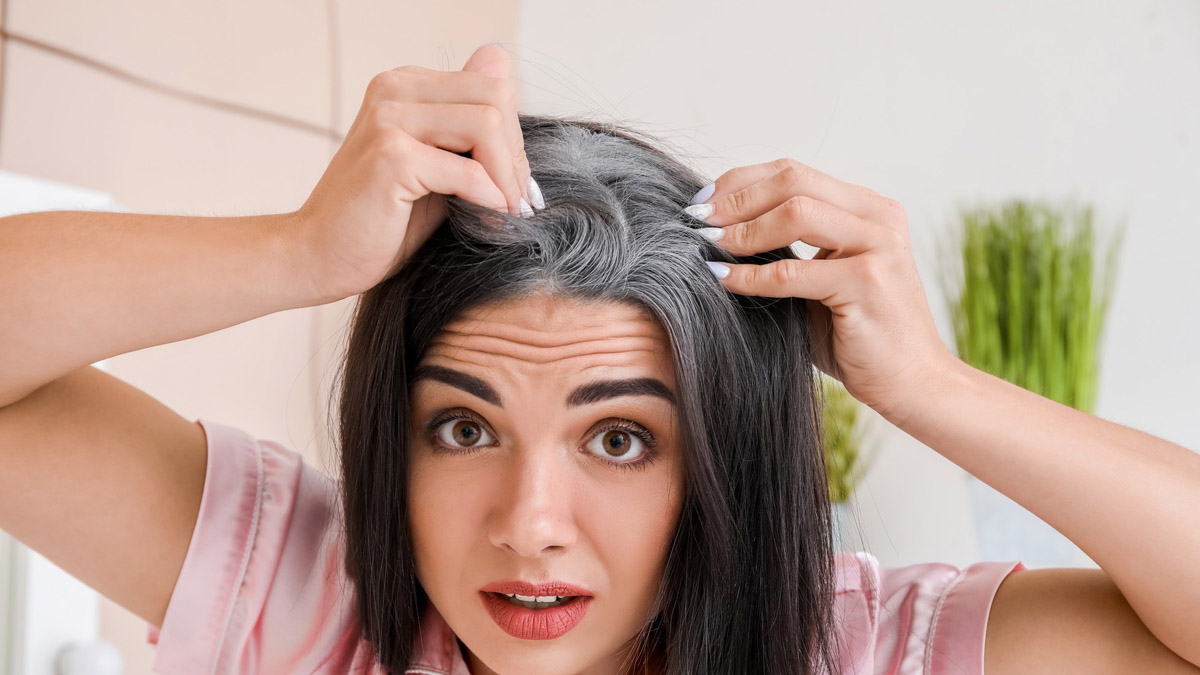 Ce changement alimentaire pourrait aider à prévenir les cheveux gris, selon les experts
