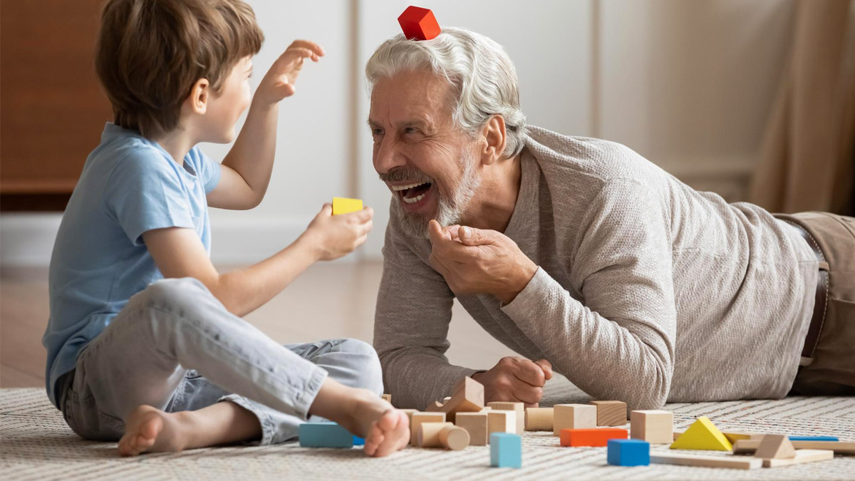 Dire non aux jouets et aux bonbons : une façon de renforcer le lien grands-parents / petits-enfants