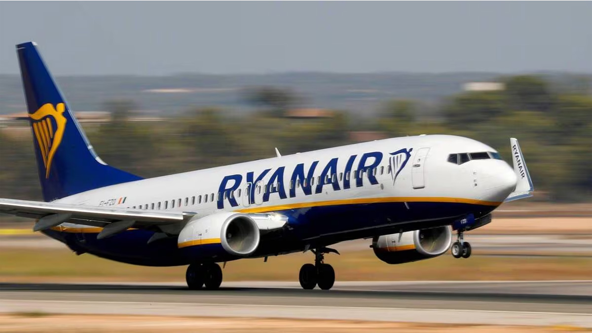 « Ils ont oublié le fauteuil de mon fils handicapé » : une mère désemparée après un vol Ryanair