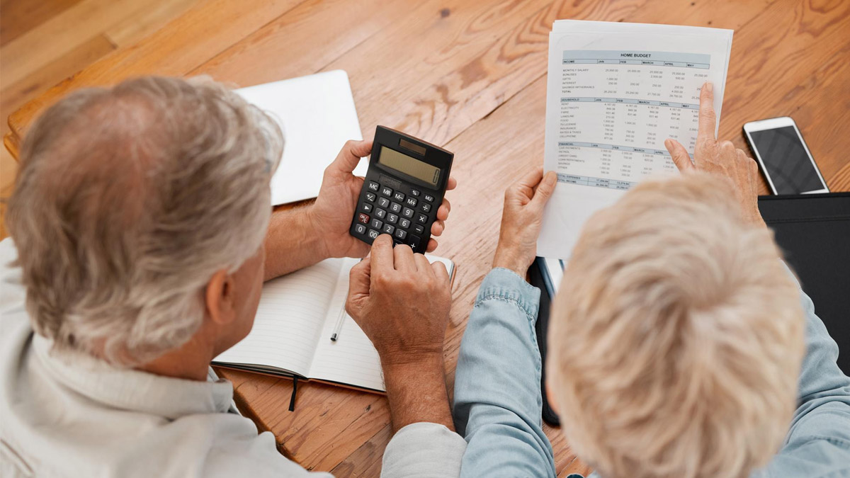 « Jamais travaillé, mais 1 600 € par mois » : le système de nouveau critiqué