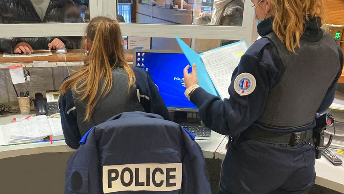 « Jusqu’à 100 € l’info » : ce policier vendait des renseignements qui circulaient sur Snapchat
