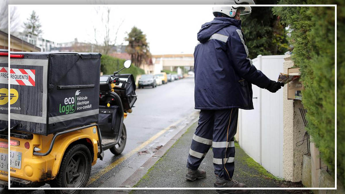 Les facteurs, c’est fini en 2025 : La Poste réoriente ses postiers vers l’accompagnement des seniors