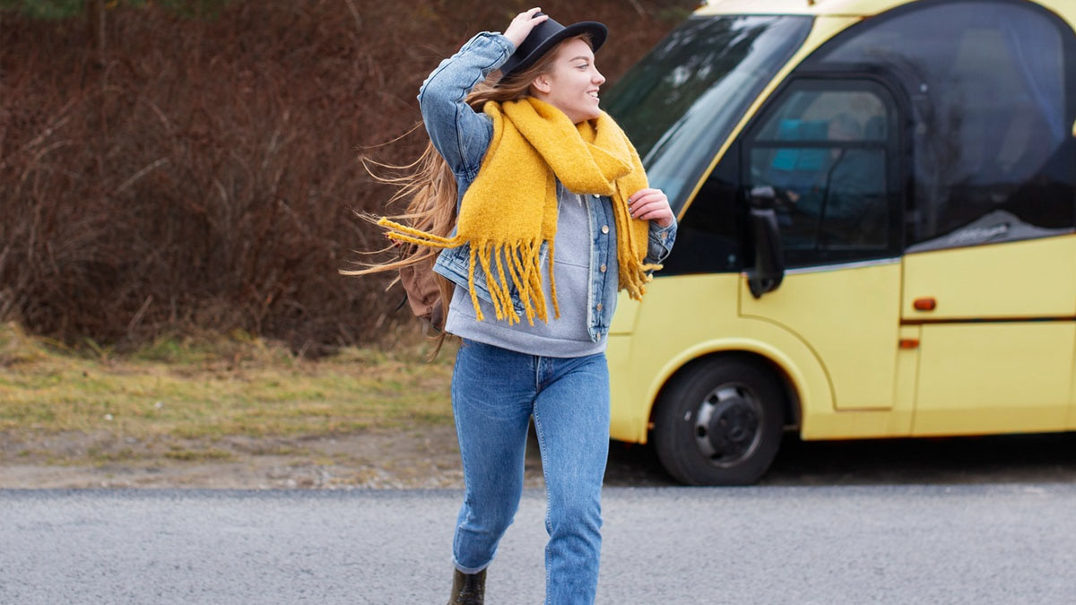 Pourquoi ressentons-nous de la gratitude quand un automobiliste nous laisse passer ? Les explications des psychologues