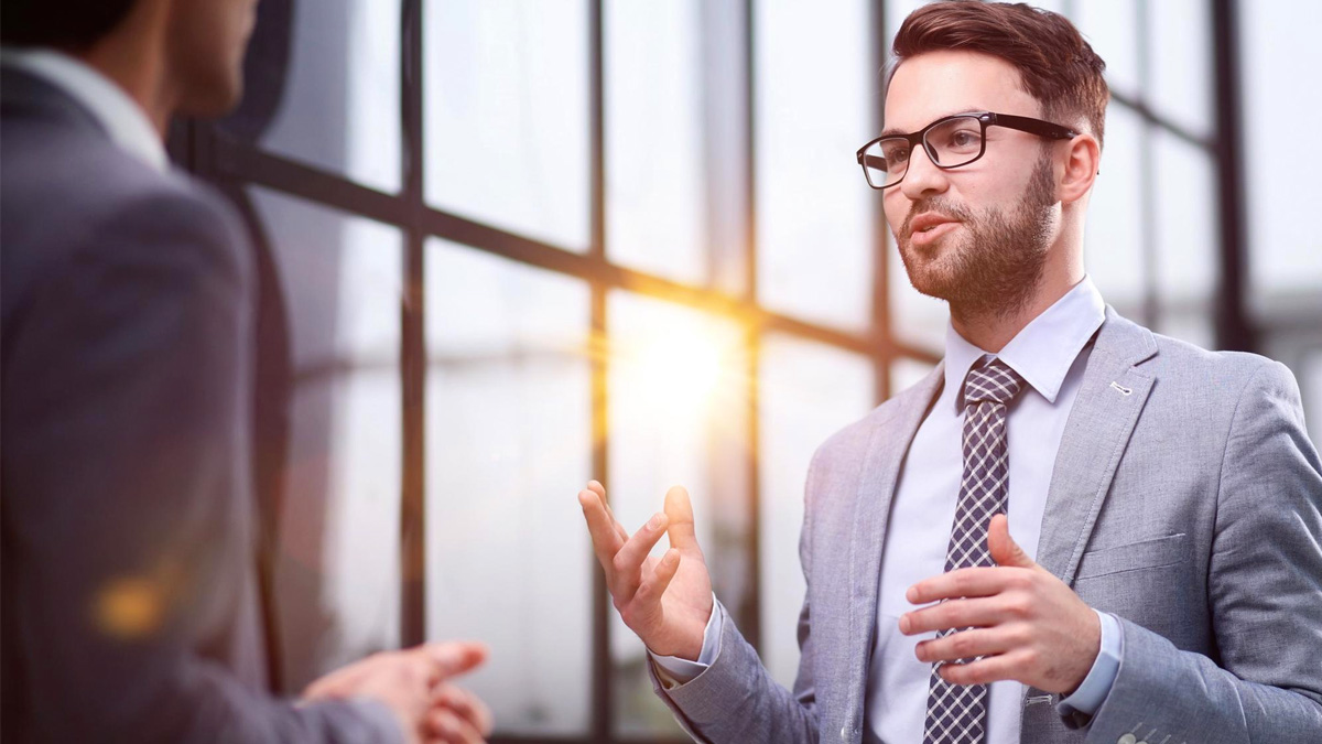 Une psychologue de Harvard révèle les 6 phrases qui trahissent toujours un manipulateur