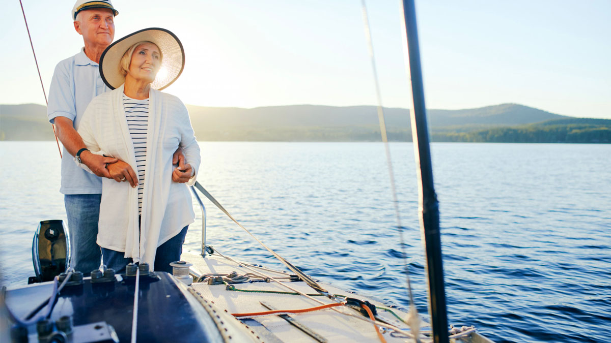 Vivre sa retraite sur un bateau : combien coûte une croisière sans fin ?