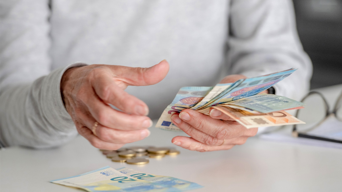 « Voici comment j’ai transformé mes livrets d’épargne en revenu complémentaire après 60 ans »