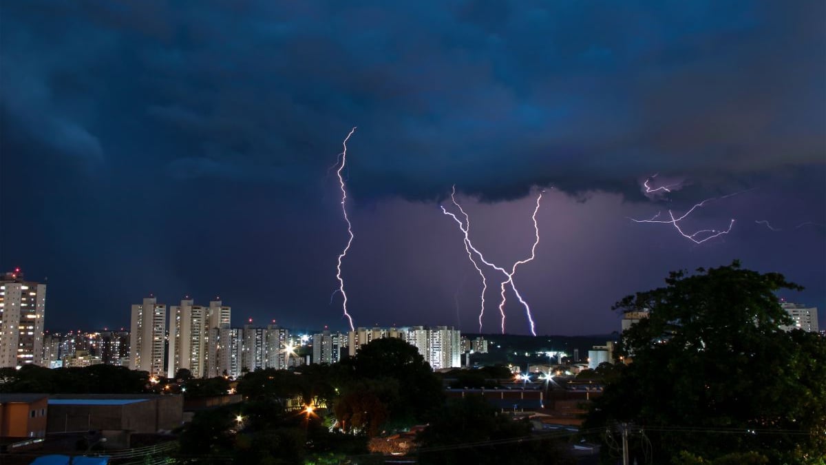 Alerte météo : des orages « particulièrement violents » attendus dans ces régions ce week-end