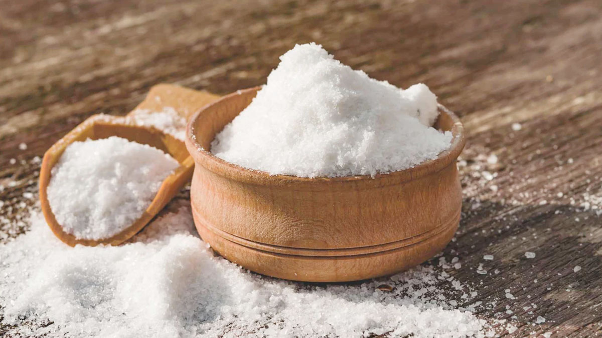 Alerte santé : ces marques de sel contiennent systématiquement des additifs, mieux vaut les éviter