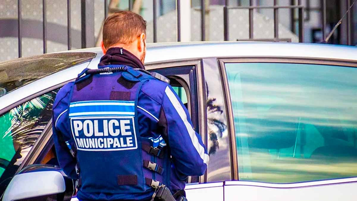 Annulation du permis et amende de 1 500 € : les conducteurs surpris avec cet objet risquent gros