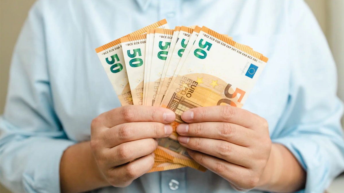 Bonne nouvelle : l’ASPA peut atteindre 1 605 €/mois pour les couples – êtes-vous concerné ?