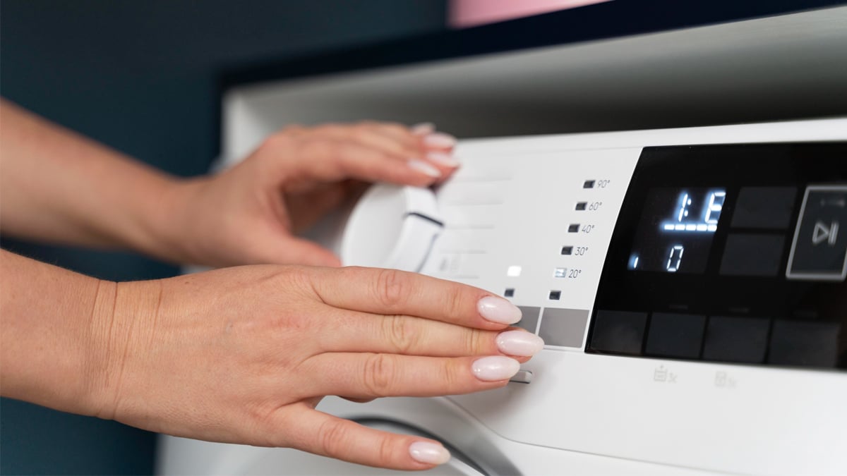 Ce bouton caché sur votre machine à laver active le programme magique d’autonettoyage