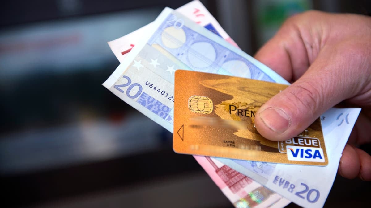 Marseille : une vaste escroquerie aux prélèvements bancaires frauduleux démantelée, préjudice estimé à 7 millions d’euros