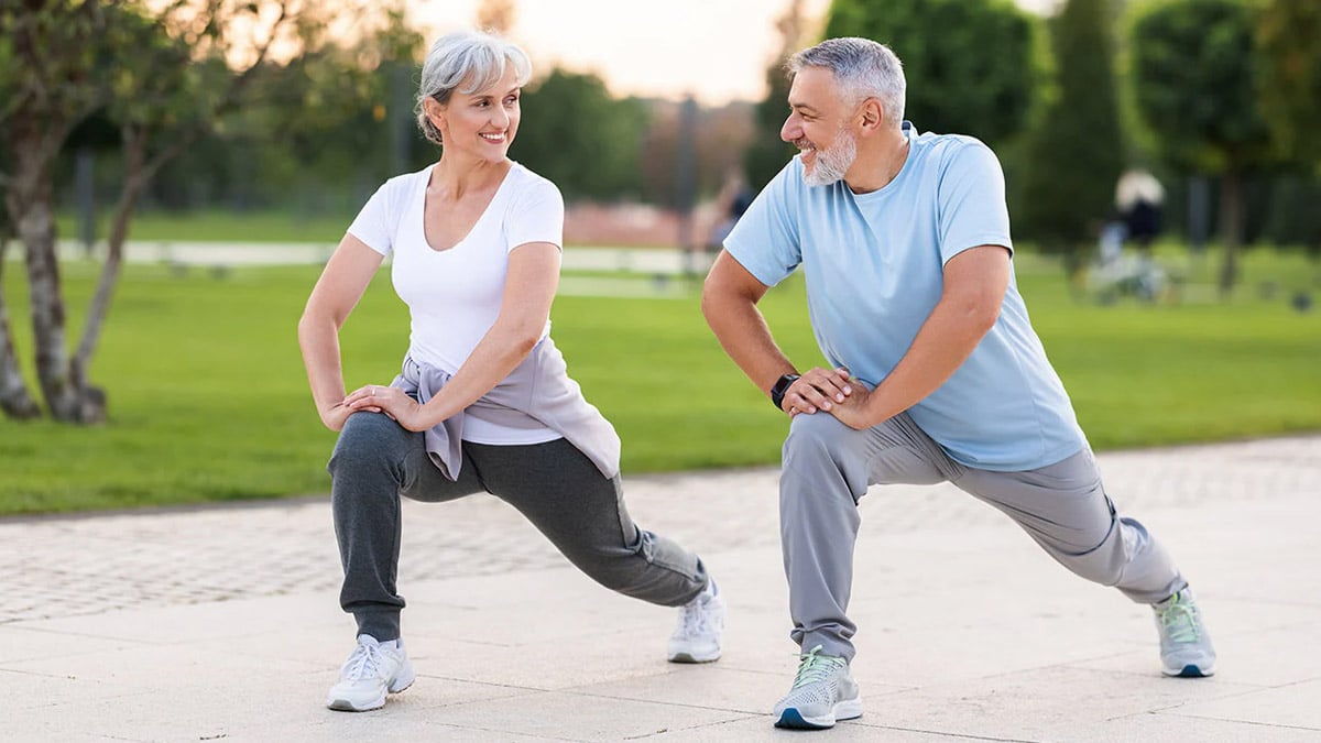 Oubliez la marche et les poids : les experts recommandent cet entraînement adapté à l’arthrite pour les seniors