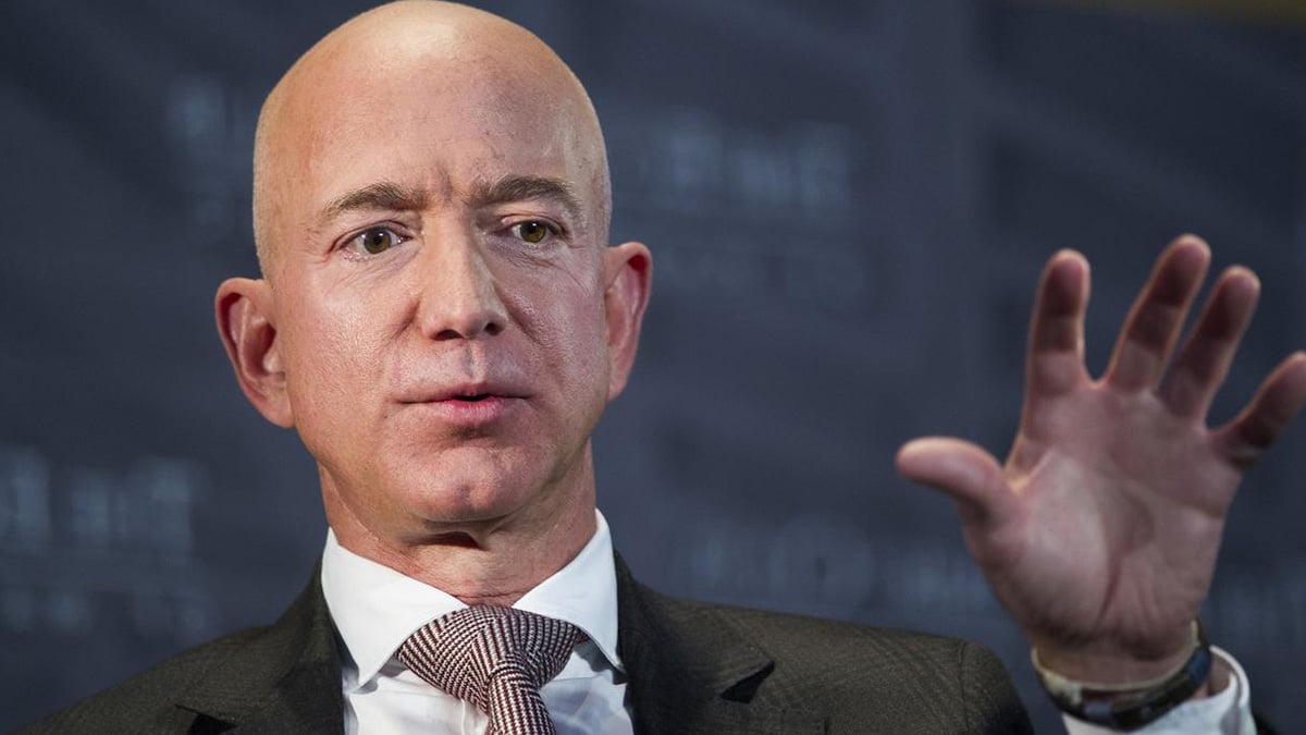 Scandale : des milliardaires dont Jeff Bezos, veulent déverser leurs eaux usées chez leurs voisins pour éviter de payer