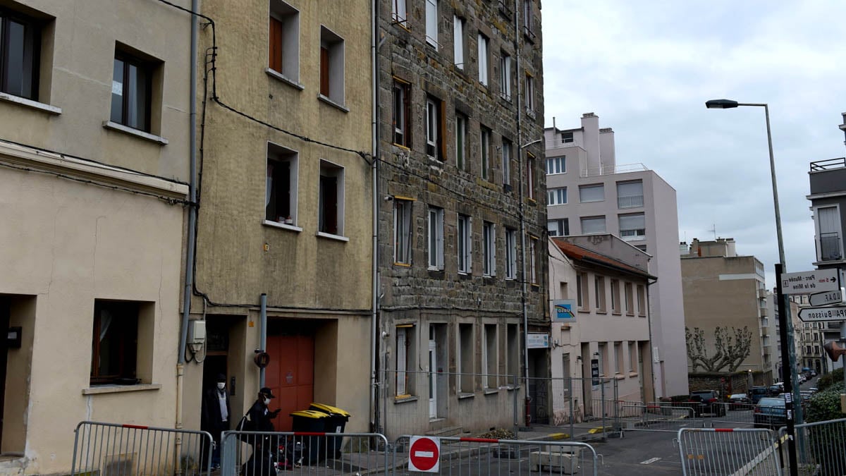 Squatté et déjà surveillé par la justice : un immeuble menacé d’effondrement, plus de 70 personnes évacuées en urgence