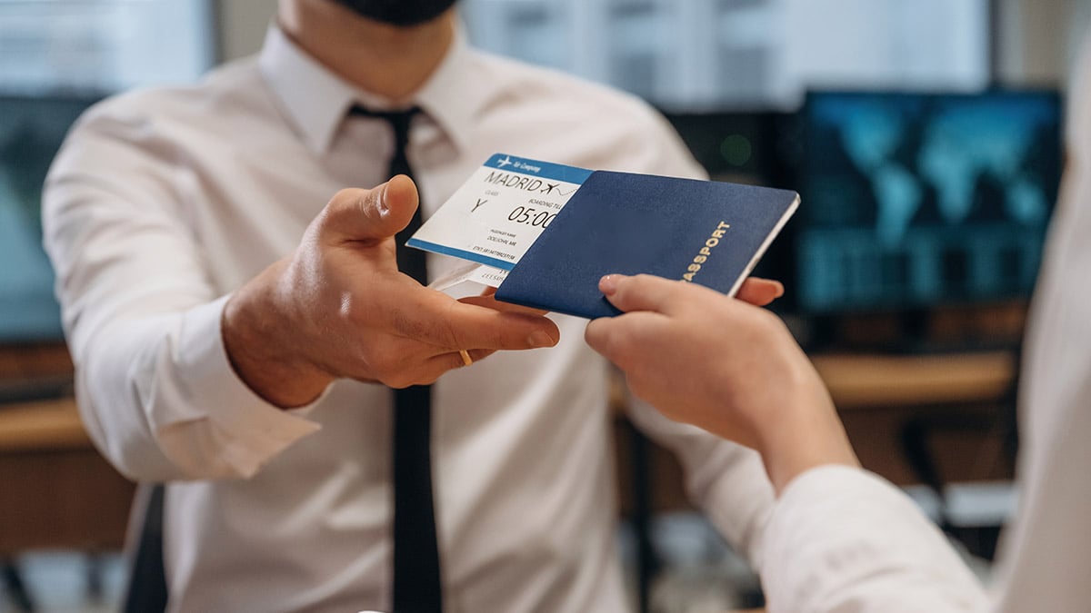 Avion : les cartes d’embarquement papier disparaissent en novembre 2025, voici ce qui les remplace