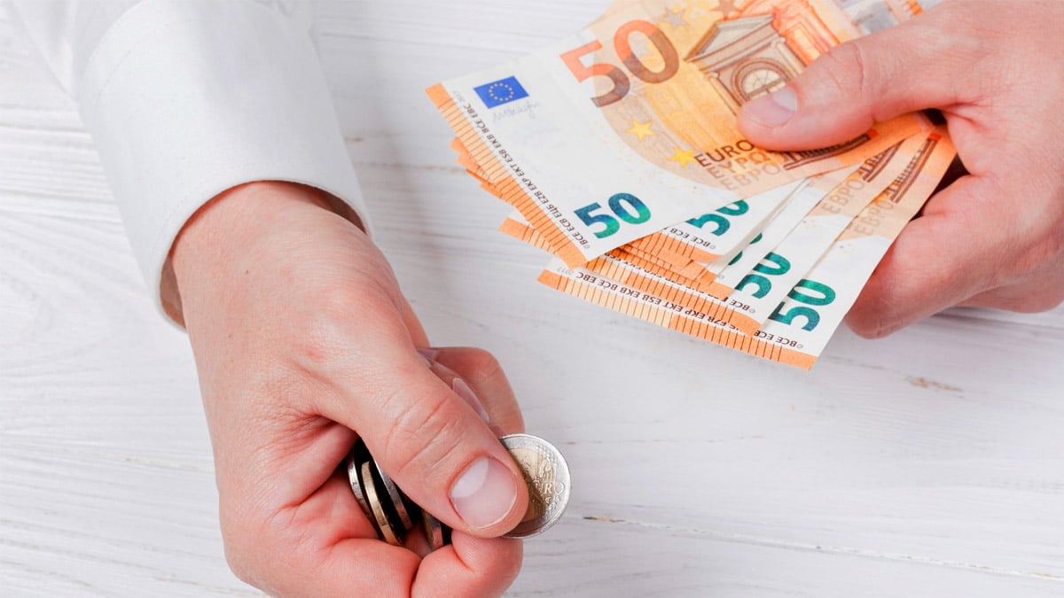 C’est confirmé : le salaire minimum dépasse 2 700 € dans ce pays voisin de la France (et ce n’est pas la Suisse), découvrez pourquoi les frontaliers affluent