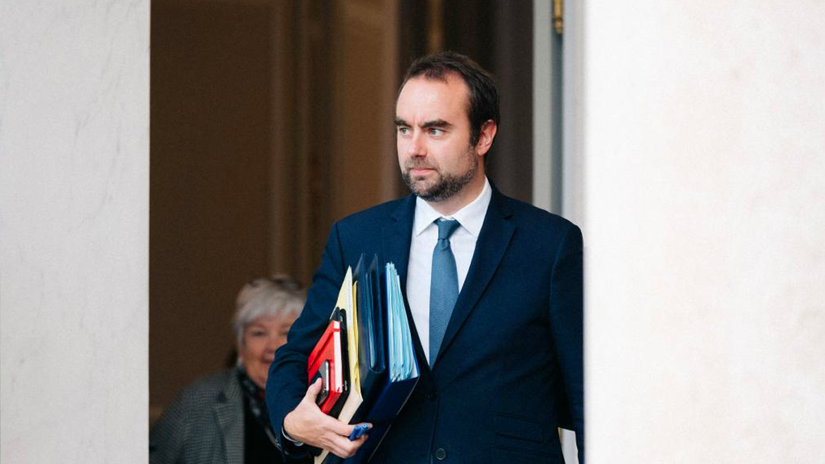 Coup dur pour les épargnants : Sébastien Lecornu souhaite taxer à nouveau les livrets et l’assurance-vie