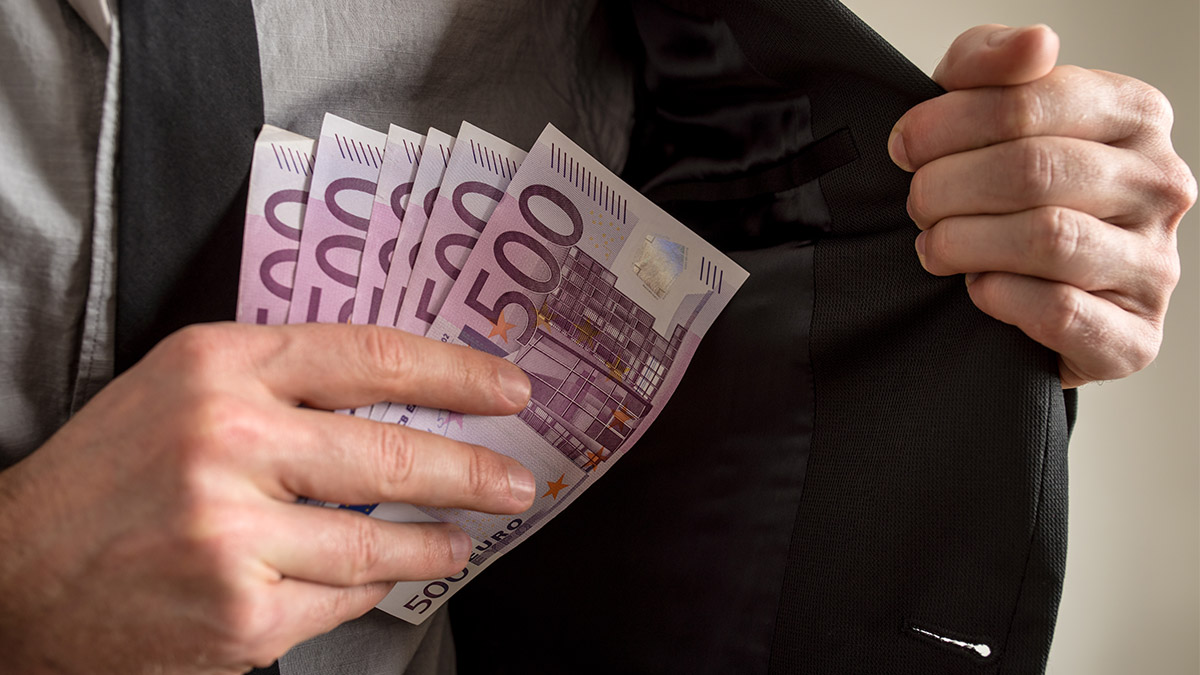 Fraude sociale : 13 milliards qui s’évaporent chaque année, l’État impuissant face à l’hémorragie