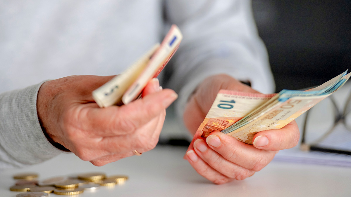 « J’ai vécu avec le RSA sans jamais travailler : voilà ma retraite en 2025 »