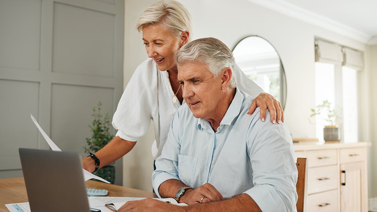 « On n’avait presque rien » : ces couples partagent leur secret pour avoir doublé leur épargne après 60 ans