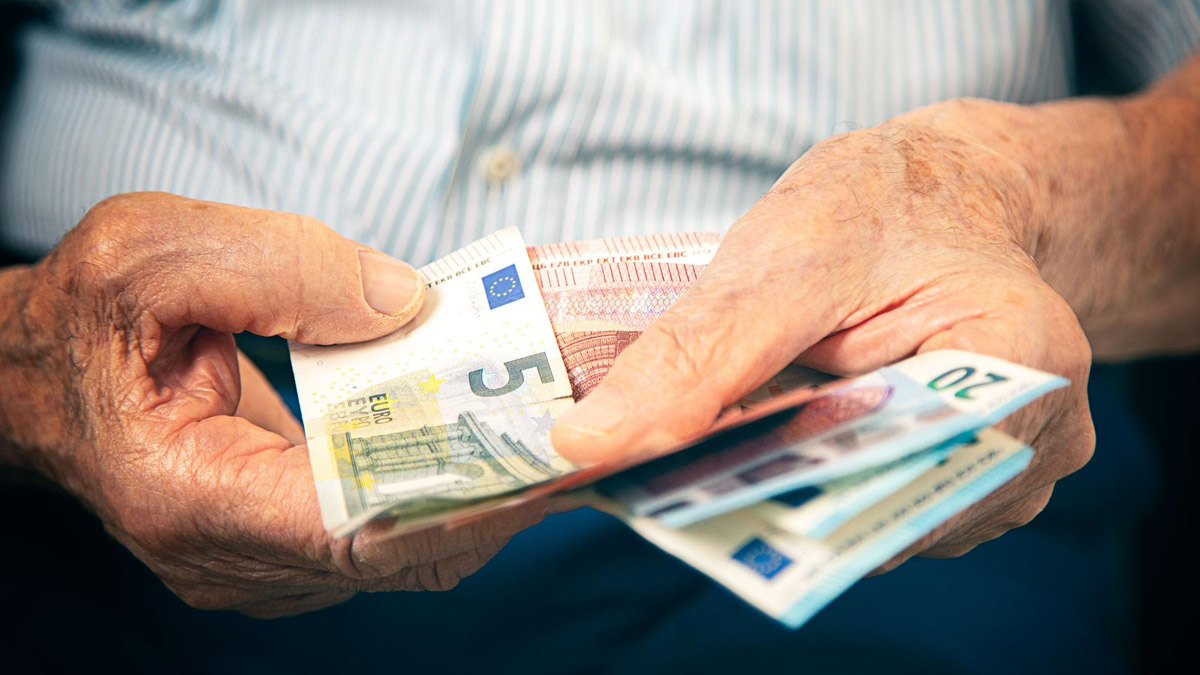 Prime de Noël 2025 : les retraités toucheront-ils 152,45 € de la CAF ?