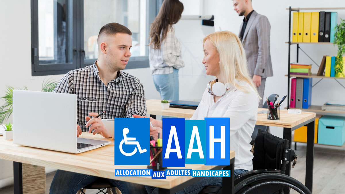 AAH et Prime de Noël : les bénéficiaires peuvent-ils toucher les deux aides en même temps ?