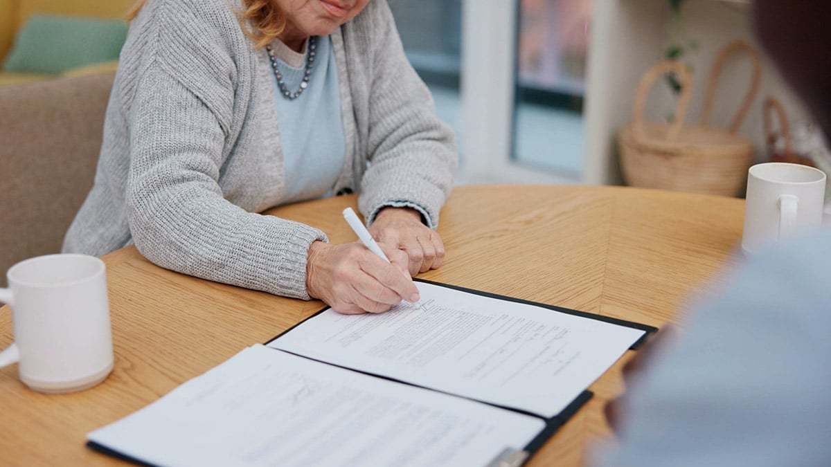 Carrière longue : qui sont ces retraités qui pourront partir plus tôt grâce à la suspension de la réforme ?