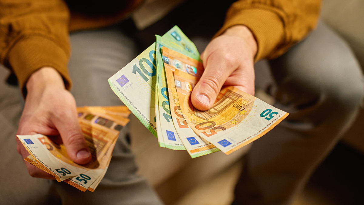 C’est officiel : voici combien d’argent liquide vous pouvez légalement avoir sur vous ou chez vous