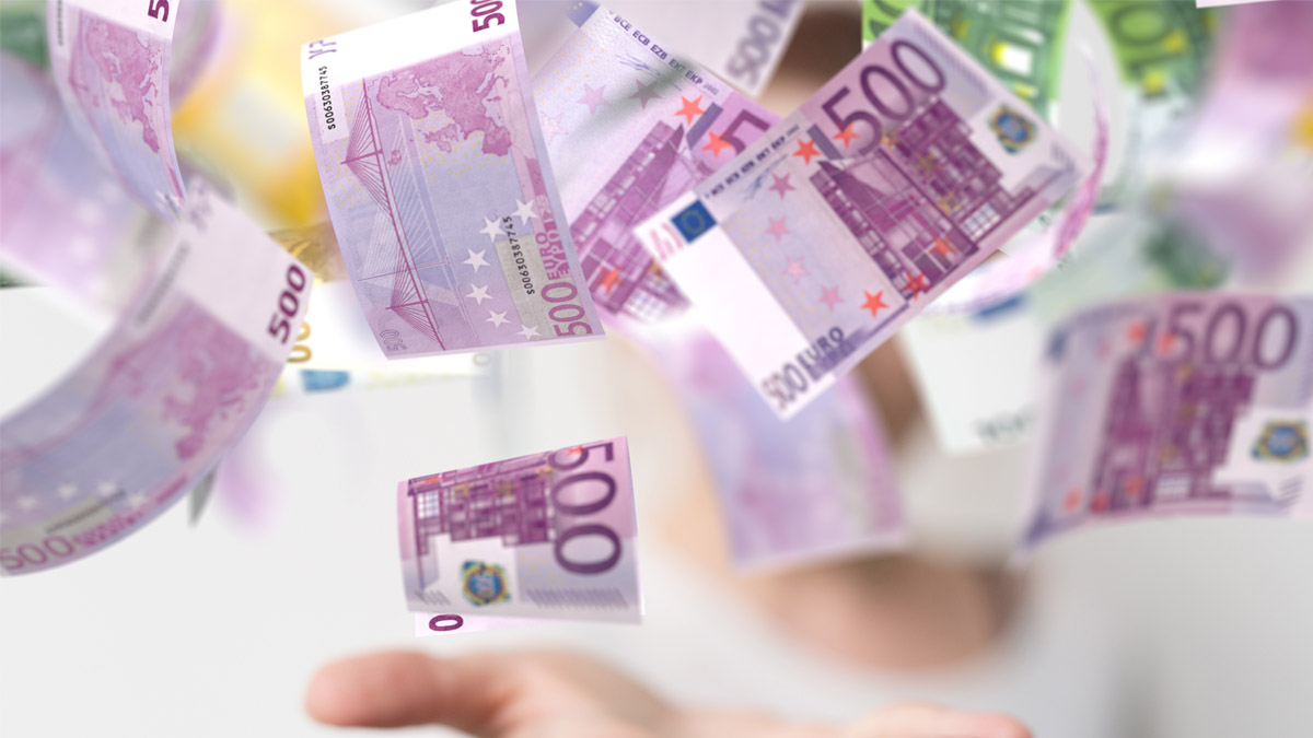 « J’ai le droit de garder l’argent » : son employeur lui verse 74 000 € par erreur, il refuse de les restituer