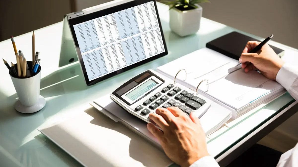 Licenciée, elle constate une erreur dans le calcul de son ancienneté : la Cour de cassation lui procure l’indemnité maximale