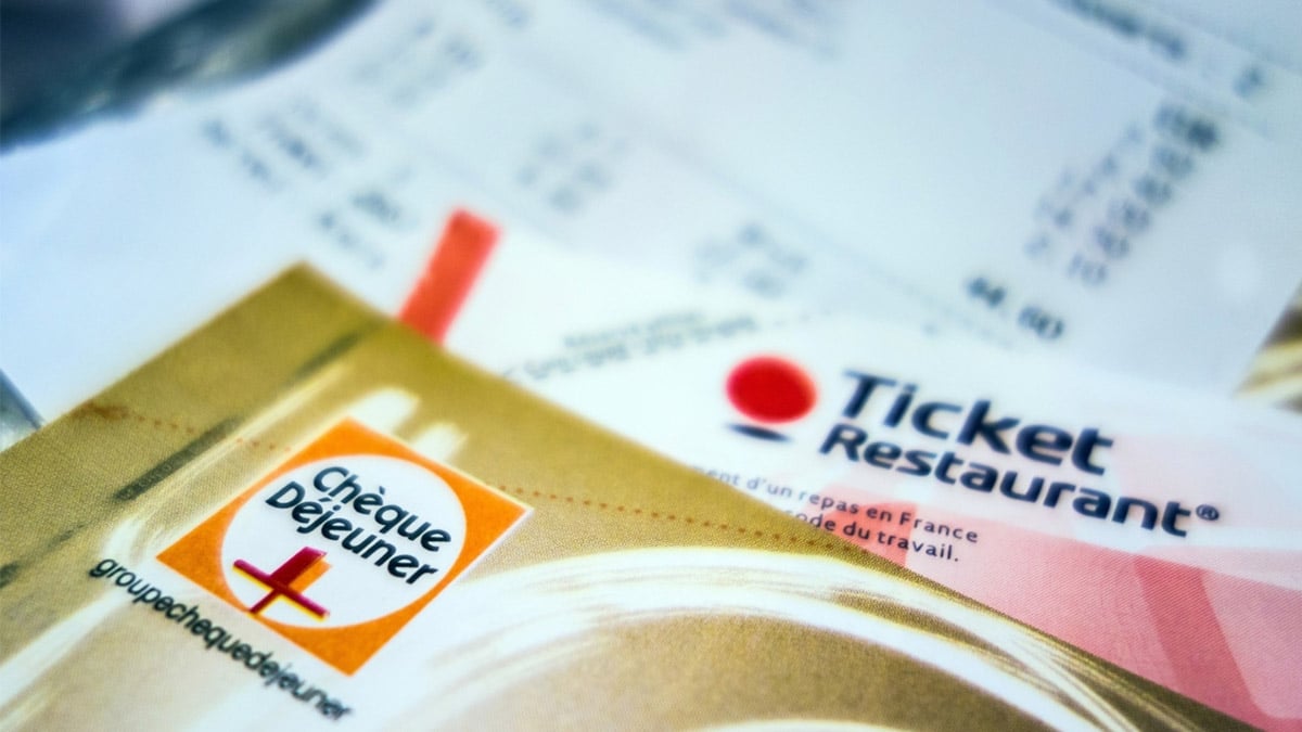 Mon employeur refuse de me donner des tickets restaurant les jours de télétravail : est-ce légal ?