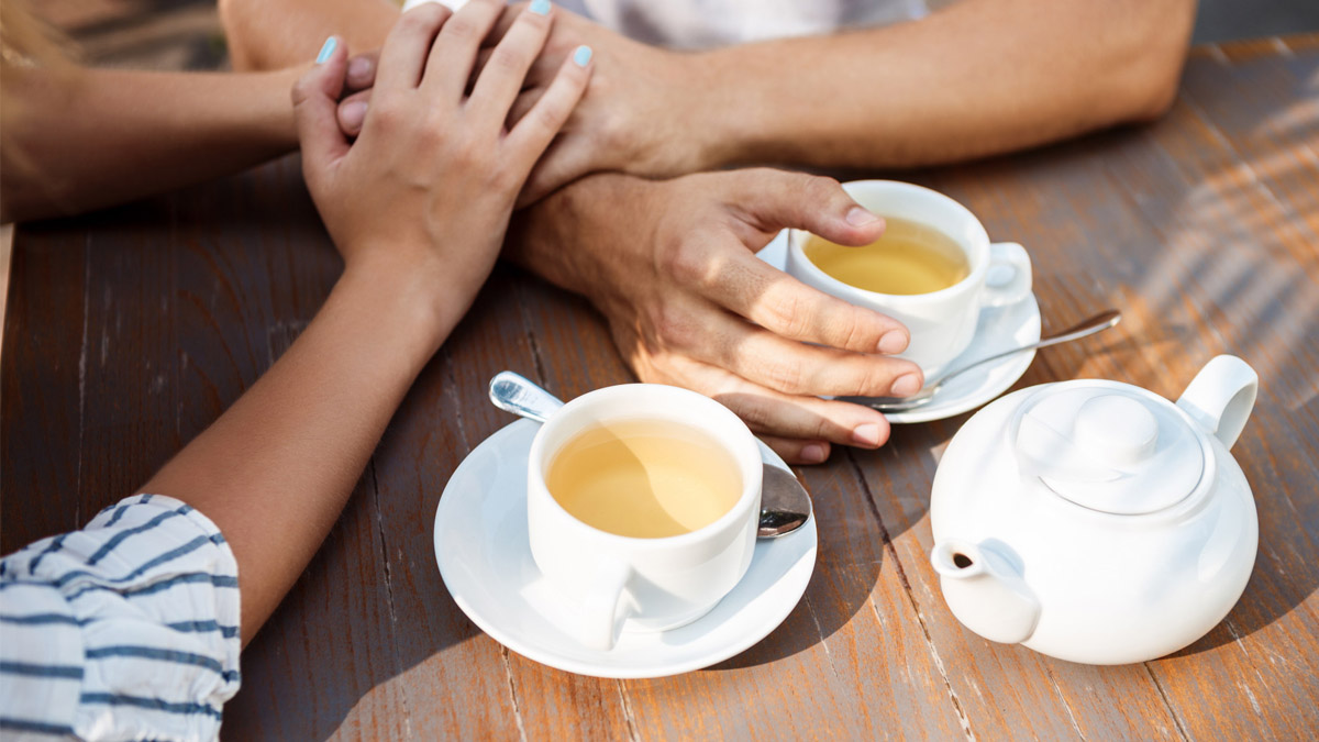 Ni eau ni café : c’est confirmé, cette boisson approuvée par les experts régénère le foie et améliore la digestion avec un verre par jour