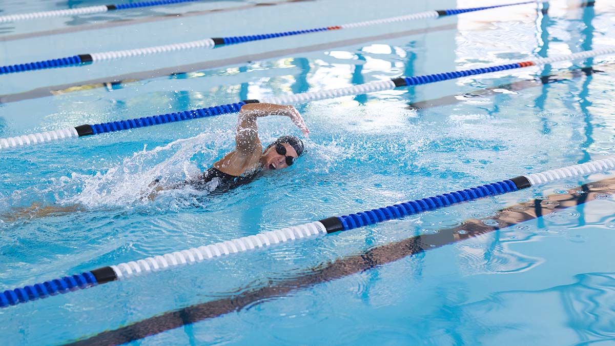 Piscines publiques : suppression de la vidange annuelle, quels risques pour les usagers ?