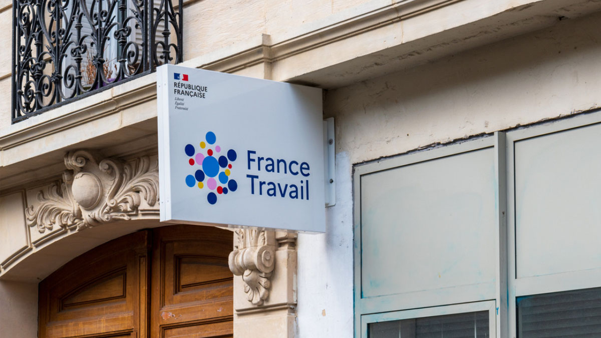 C’est officiel : France Travail débloque 570 € mensuels pour ceux qui soumettent ce formulaire