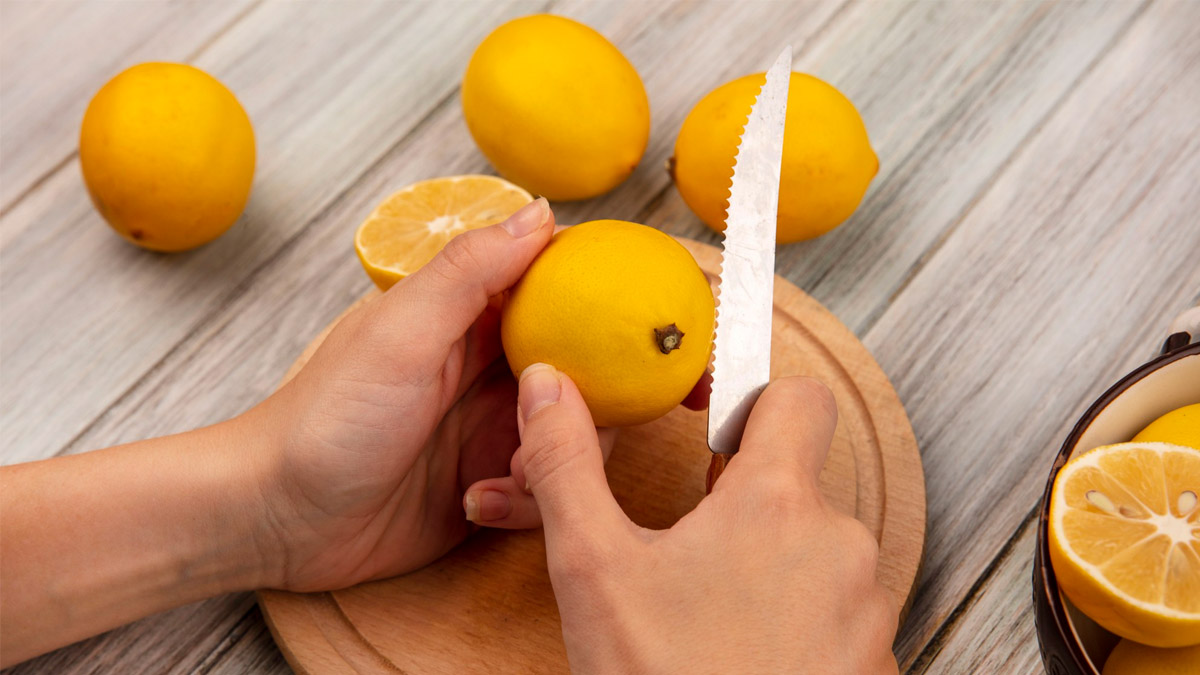 Ne jetez plus ce fruit du supermarché : l’astuce d’un jardinier pour des citrons à vie